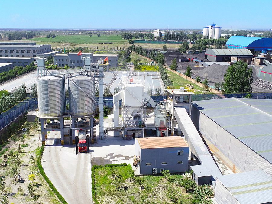 LUM Ultrafine Vertical Grinding Mill im industriellen Umfeld